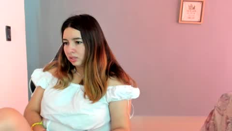 Lara online show from June 27, 6:03 pm