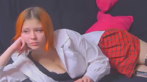 Lara online show from April 20, 7:50 pm