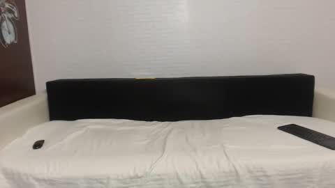 larataylorrr online show from April 22, 5:59 am