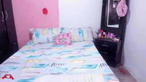 Snapshot of laris_park chatting on October 27, 12:39 am laris_park online show from October 27, 12:39 am