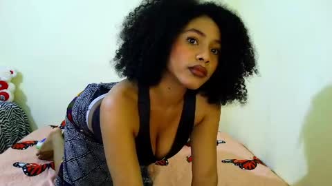larita_curly online show from April 28, 10:13 pm