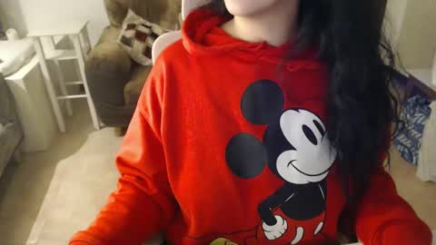 Auri online show from March 3, 8:39 pm