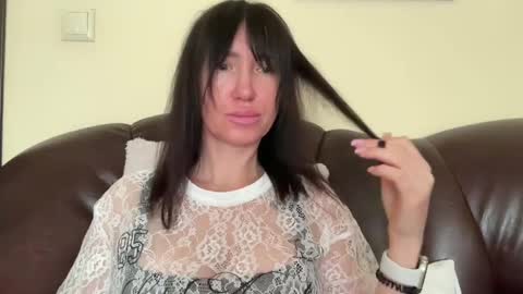 Goddess Tati Bangs Fetish online show from May 15, 6:49 am