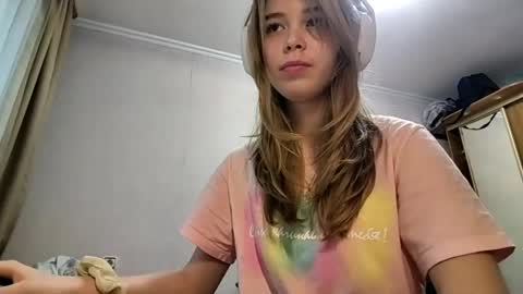 Linet online show from April 11, 9:02 am