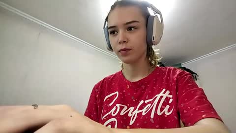 Linet online show from April 8, 9:22 am