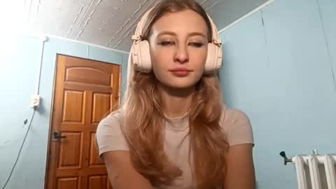 Amelia online show from October 14, 3:03 pm