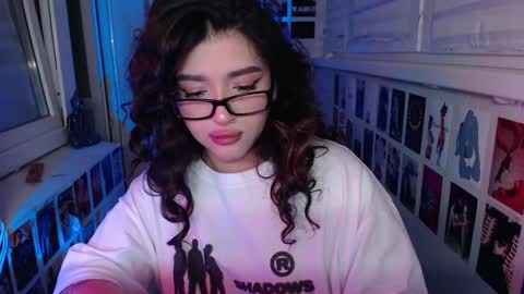 miiiiiiaaaa online show from January 30, 11:24 pm