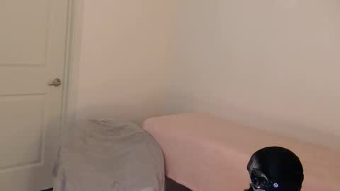 latinamommysilvana online show from March 1, 5:40 am