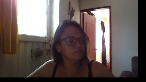 Laura online show from June 11, 6:49 pm