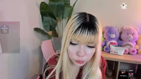 laukyubey1 online show from November 11, 8:28 pm