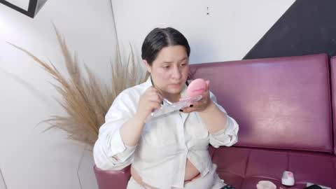     online show from May 11, 12:07 pm