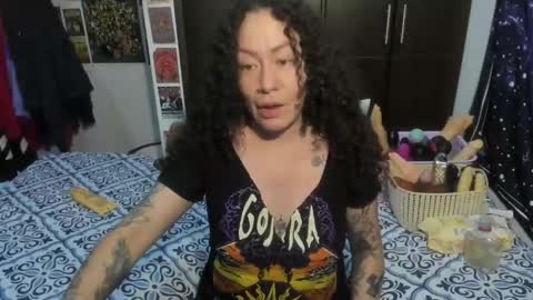  Wen  online show from February 27, 7:46 pm