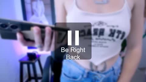 LAURA online show from November 15, 5:36 pm