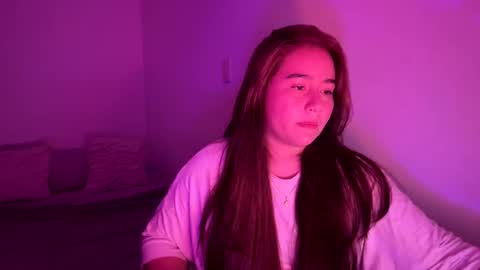 laura online show from March 3, 12:38 am