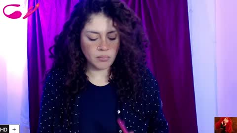 Snapshot of laura_fountain_ chatting on February 19, 9:14 pm weedcam Curly Laura OF online show from February 19, 9:14 pm