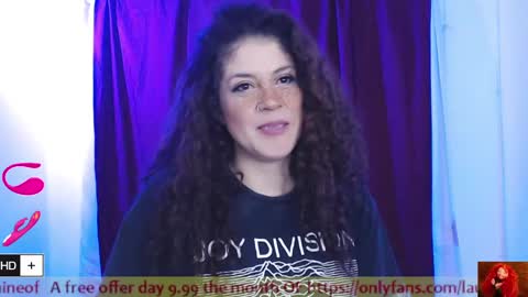 Snapshot of laura_fountain_ chatting on March 5, 10:01 pm weedcam Curly Laura OF online show from March 5, 10:01 pm