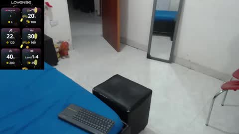 laura_foxx2379 online show from September 13, 2:30 am