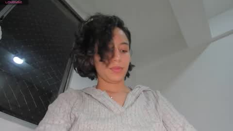 Snapshot of laura_hills18 chatting on October 1, 12:15 am Lura online show from October 1, 12:15 am