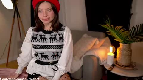 Laura Lee. online show from September 20, 2:10 am