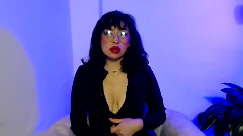 laura_pink01 online show from February 8, 2:04 am