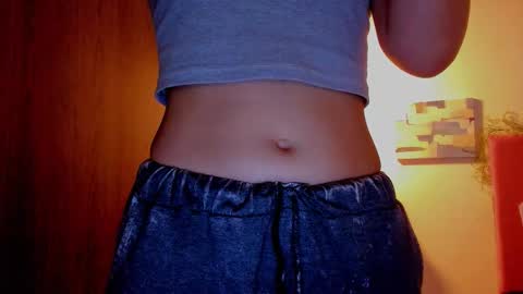 Laura Rose online show from March 14, 7:15 pm