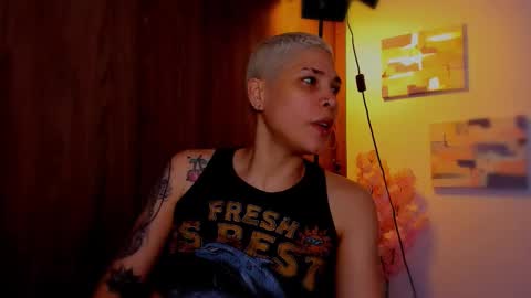 Laura Rose online show from March 8, 2:04 am