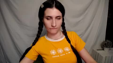 Laura online show from February 5, 10:08 am