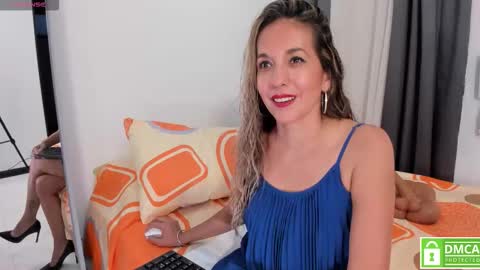 Laura online show from November 20, 10:55 pm