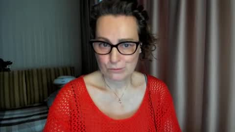 Lauraoven1 online show from March 2, 6:47 am