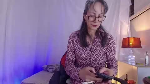 Laura Sofia online show from March 18, 3:55 am