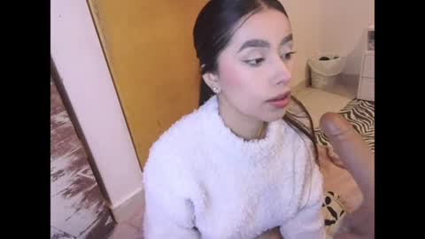 Lauren Clauz online show from April 6, 5:30 am