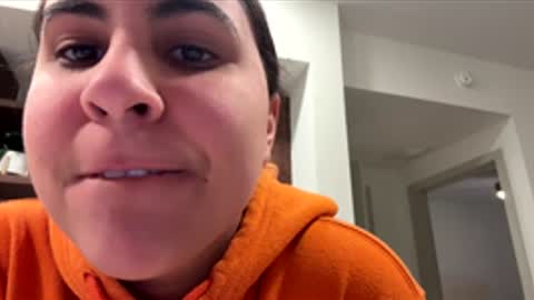 laurenivy online show from April 12, 6:05 am