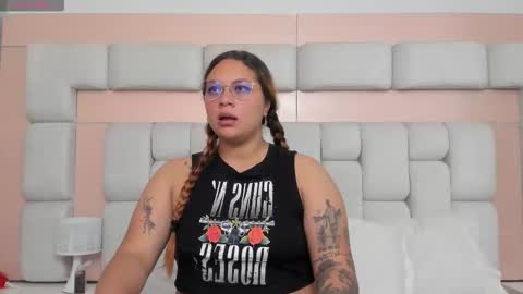 Laurent online show from February 22, 12:50 pm