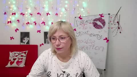 Lauren online show from March 6, 7:20 pm