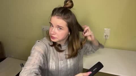 Bella online show from February 27, 5:18 am