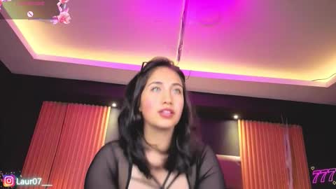 Lau Roberts online show from February 19, 8:18 pm