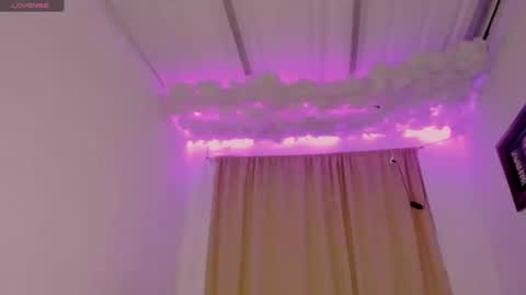 Lauu G online show from March 3, 3:38 am