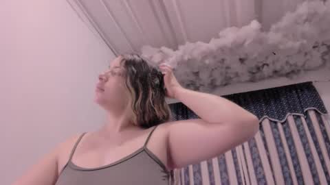 Lauu G online show from November 12, 9:29 am