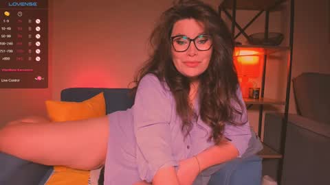 Snapshot of laverna_black chatting on February 25, 2:58 am Laverna online show from February 25, 2:58 am