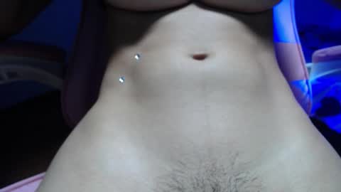 Layana online show from December 5, 7:04 pm