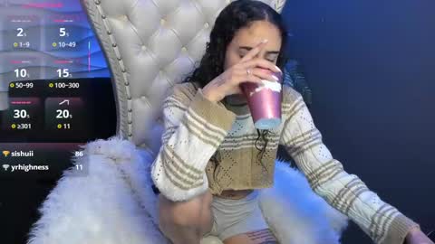 Layla online show from September 19, 1:04 am