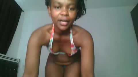 layla_cutiee online show from February 10, 11:13 am