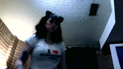 Snapshot of laylakills chatting on February 27, 4:20 am Layla Kills online show from February 27, 4:20 am