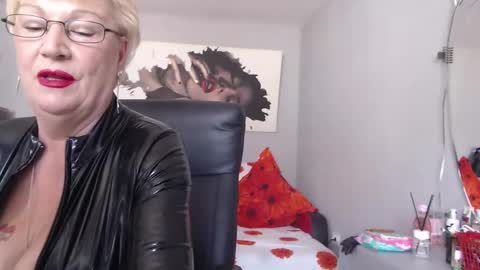 Snapshot of laylamadisonx chatting on February 4, 9:28 am Layla online show from February 4, 9:28 am