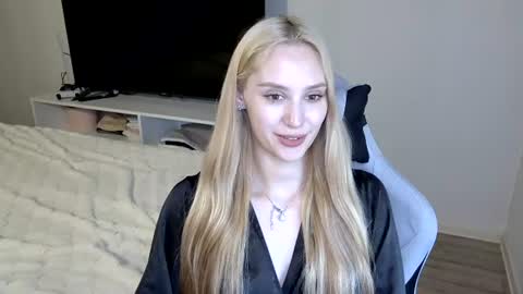 LaylaPretty001 online show from July 7, 7:23 am