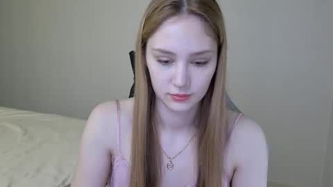 LaylaPretty001 online show from March 12, 5:46 am