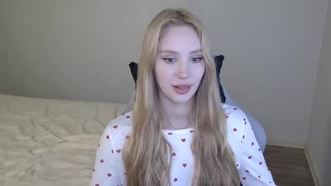 LaylaPretty001 online show from February 3, 6:22 am