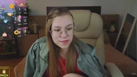 layriantavee online show from April 1, 7:53 am