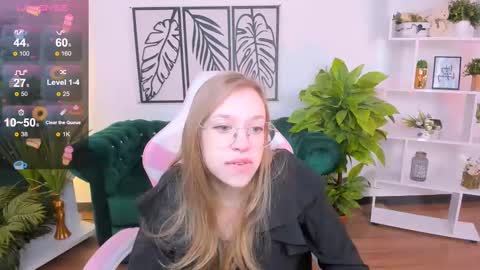 layriantavee online show from February 11, 7:02 am