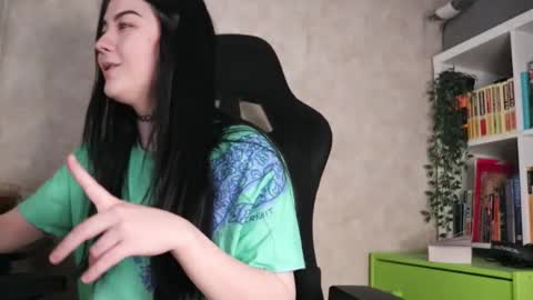 Lisa online show from March 19, 3:00 am